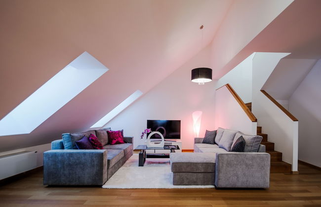 VIP Apartment - Photo 13