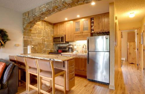 Pool and 3 Hot Tubs Winter Park Condo on Bus Line - Foto 7