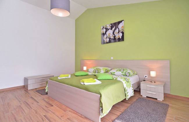 House 1384 - Photo 9