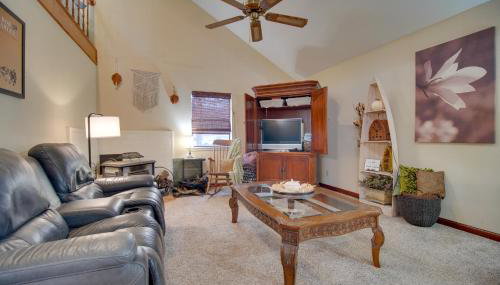 Tahlequah Duplex with Screened-in Porch and Fire Pit! - Foto 5