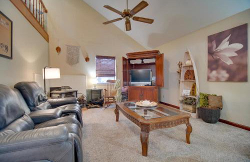 Tahlequah Duplex with Screened-in Porch and Fire Pit! - Foto 5