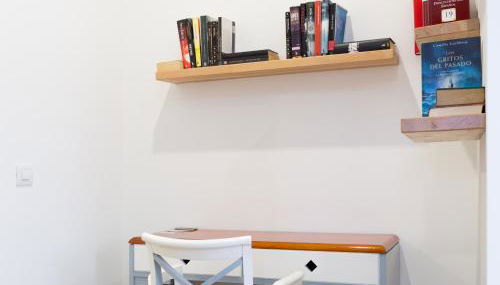 Apartamento Minimalista con Terraza, WiFi y a 1 Minuto de la Playa - ES-279-4 - Foto 4