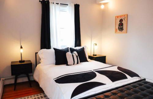 Hot Tub, 2 Blocks to Downtown Saugerties, Sleeps 8 - Foto 45