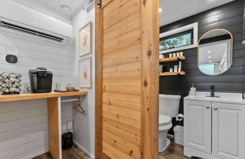 Stunning 2-Story Container Home with Rooftop Terrace - Foto 31