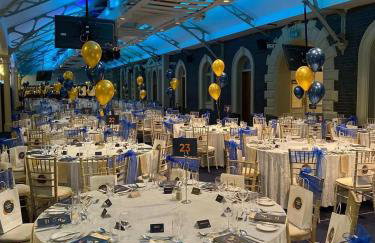 Stylish 2-Bed Apartment, City Centre Gem, 1 min walk to Train Station, Free parking - Foto 25