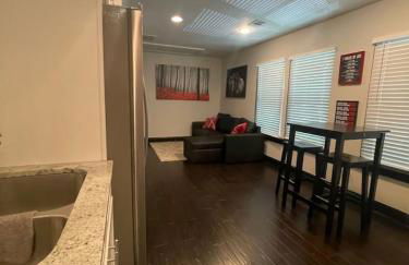 Elegant NW Atlanta Oasis, 2 Kitchens, Sauna, Patio - Foto 27