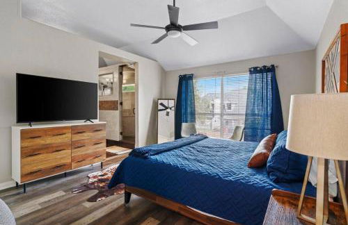 Sun Filled Home W Gorgeous Pool HotTub Gameroom - Foto 40