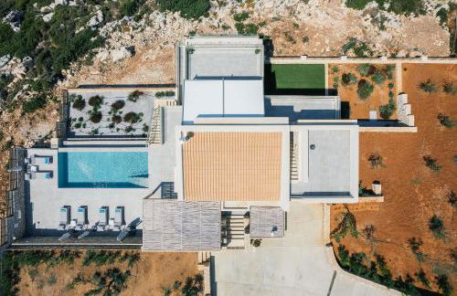 Villa Balance, Unwind with Panoramic Sea Views, by etouri - Foto 51