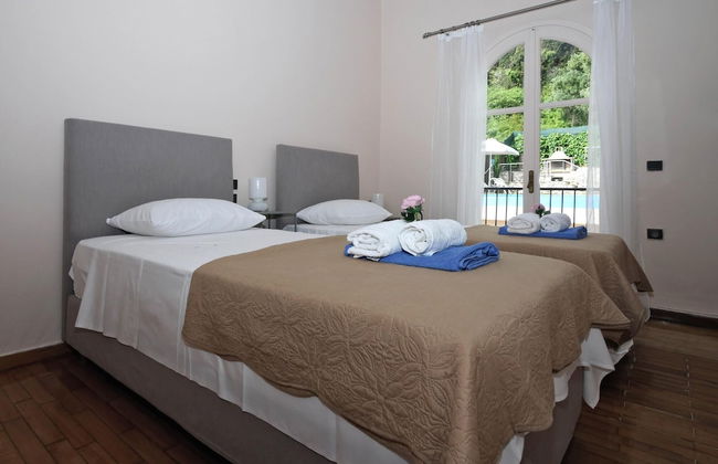 Villa Litsa Large Private Pool Walk to Beach Sea Views A C Wifi - Foto 41