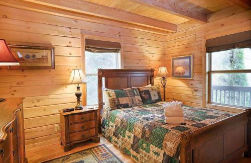 Red Roof-Cozy Cabin with Great Views, Hot Tub and near Bryson City - Foto 9