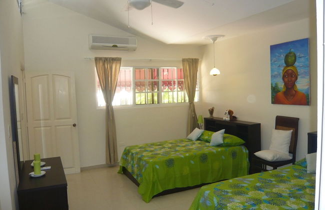 Villa Los Almendros - 2 Private Pools & Tennis & Pickle Ball - Photo 2