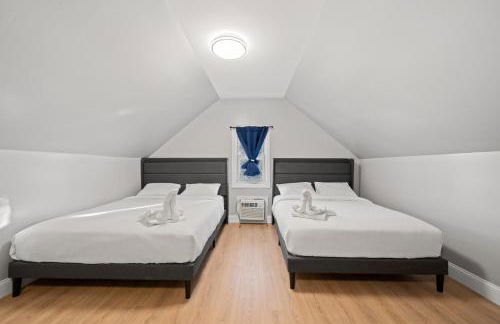 Spacious Luxe Stay Sleeps 16 20 Min to NYC - Foto 24