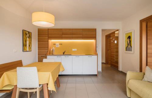 Felsenegg appartements - moderne Wohnungen im Luftkurort mit traumhaftem Garten Nähe Meran für Paare und Familien - Foto 35