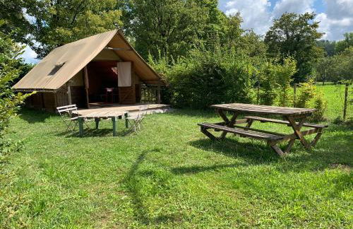 Trappeur du Camping la Saline d'Arc et Senans - Foto 2