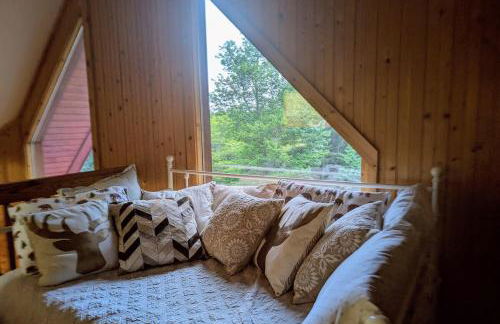 Solar powered log cabin with mountain views, 3acres - Foto 24