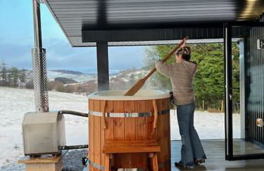 Quirky, Luxury Hideaway - Photo 9