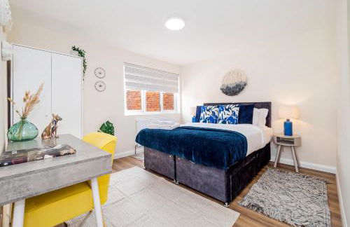 Modern 3-Bedroom 2-Bathroom Flat with Garden at Hanwell - Foto 4