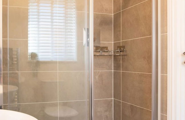 Charming Modern City Escape Garden Parking - Foto 64