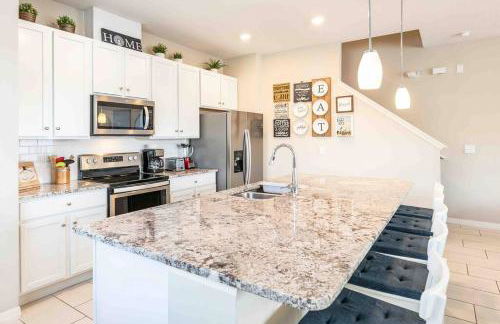 SUPER CHIC - 4 Bedroom TOWNHOME IN DISNEY AREA - Foto 7