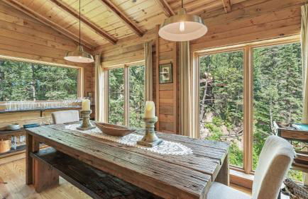 OVER THE RIVER AND THROUGH THE WOODS - Foto 12