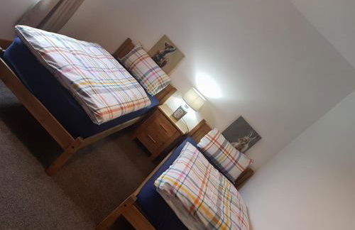 Yvi's 2-3 Bedroom Town Apartment - Foto 1