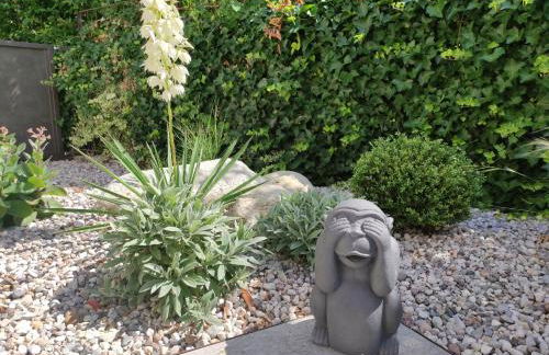 Ruhige Ferienwohnung mit Garten und Garage in Privatvilla - Foto 20