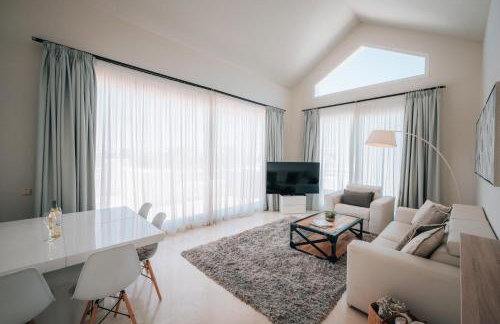 Frontline Golf Penthouse Alcazaba Lagoon - EHHouse - Foto 10