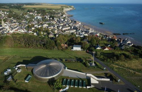 Denneville Coastal Escape with garden - Foto 28