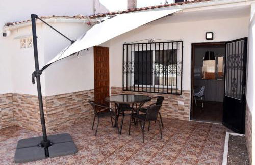 Casa Alex Torrevieja- Holiday House - con piscina comunitaria - Foto 10