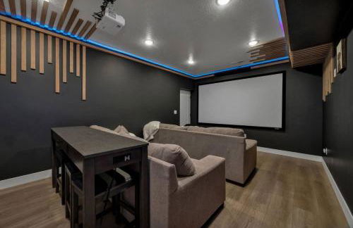 Luxury Lodge with Hot Tub, Theater and Pickleball Court - Foto 5