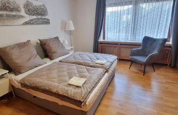 Casaba Suite 2-150qm-4 Rooms-Free Private Parking-House with garden - Foto 3