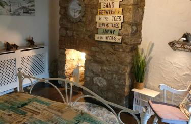 Fishermen's cottage with log burner, 2 bathrooms & sea views from garden terraces - Foto 23