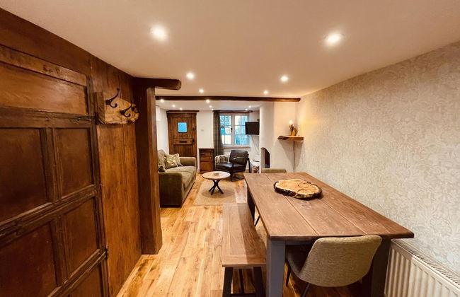 Charming Cottage Sleeps 4 With Sauna - Foto 17