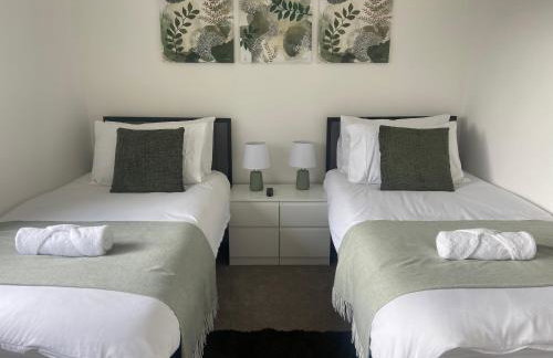 Contemporary 2-Bed House near Basildon Station - Foto 9