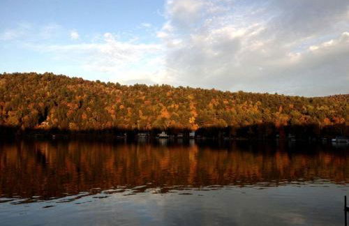 Inviting Camping Cabin for a Family Getaway in Wells, Vermont - Foto 13