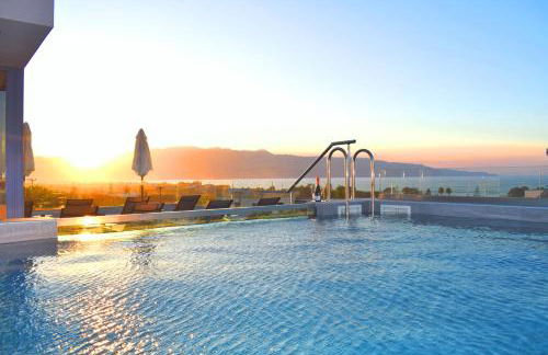 Naval villa-Panoramic villa with heated pool on the roof - Photo 1