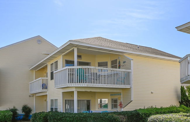 SPC 9232 is a Beautiful recently upgraded 2 BR with Free Beach Service by RedAwning - Foto 69