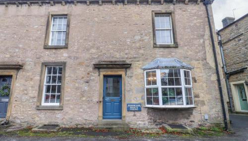 Devonshire House - Photo 2