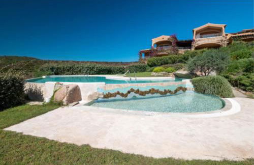 Supreme Beach Location with pool at Cala Sassari - Foto 16