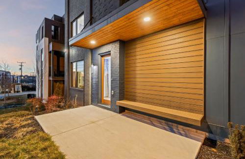 Hot Tub Poker Pool Table & Rooftop City MLS View - Foto 69