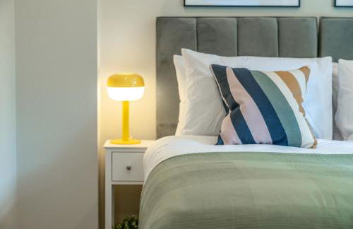 Edgeware Home 4 Bedroom House-Free Parking - Foto 48