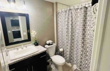 Entire Fully Equipped Basement Guest Apartment Home - Foto 12