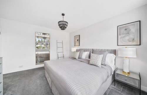 Clarence House-Windsor-Parking-5 bed - Photo 21