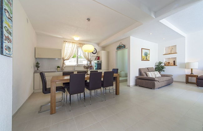 Modern Villa in Povlja With Pool - Foto 17