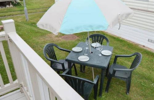 Norfolk Poppy Caravan - Sleeps 4 - WiFi and Sky TV Included - Foto 21
