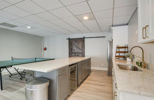 Lake Hartwell Getaway with Private Dock and Fire Pit! - Foto 25