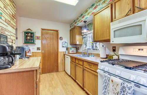 10 Mi to Show Low Pinetop-Lakeside Family Cabin! - Foto 10