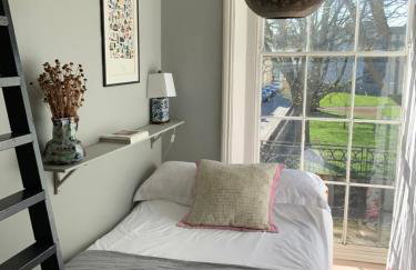 Beautiful, airy flat with Park views - Foto 11