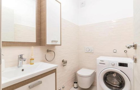 Amazing Home In Sajini - Foto 48