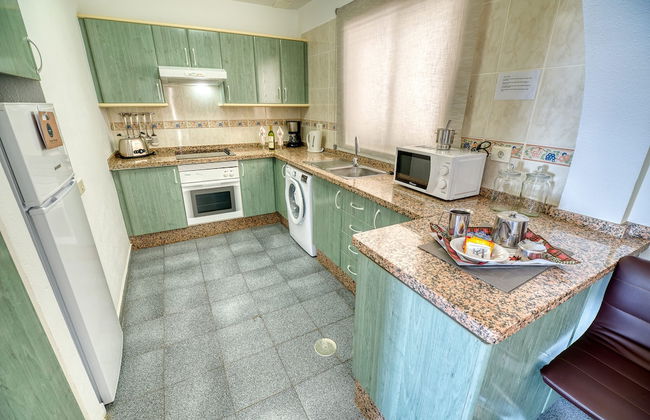 Ona el Marqués Resort - Photo 13